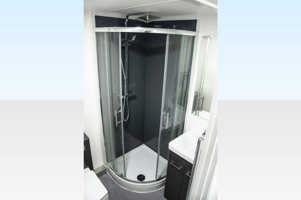 062-Sleeper-Cabin-shower.jpg