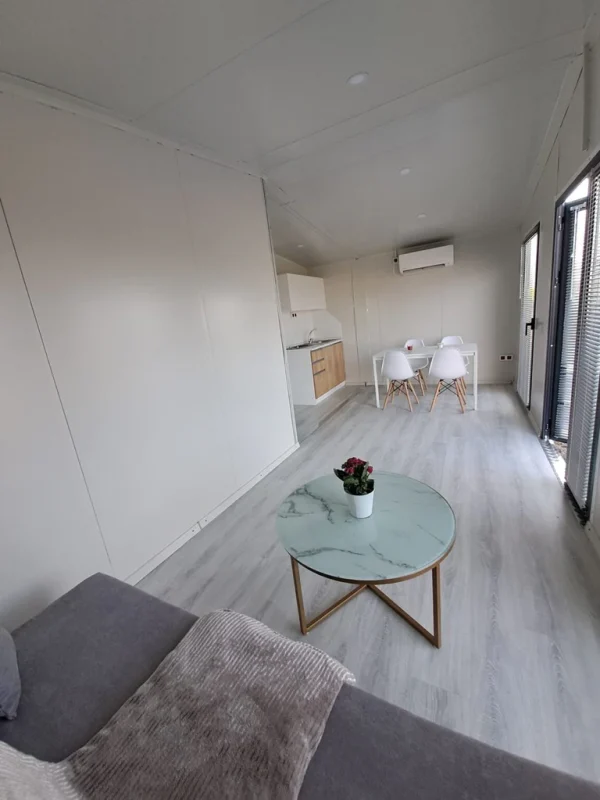 aaaaa-1152x1536_1024x1024.webp