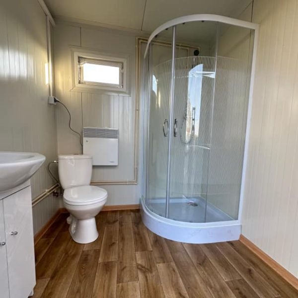 Kontener-sanitarny-WC-z-prysznicem-3x2-toaleta-z-pisuarem-3_1024x1024 (1)